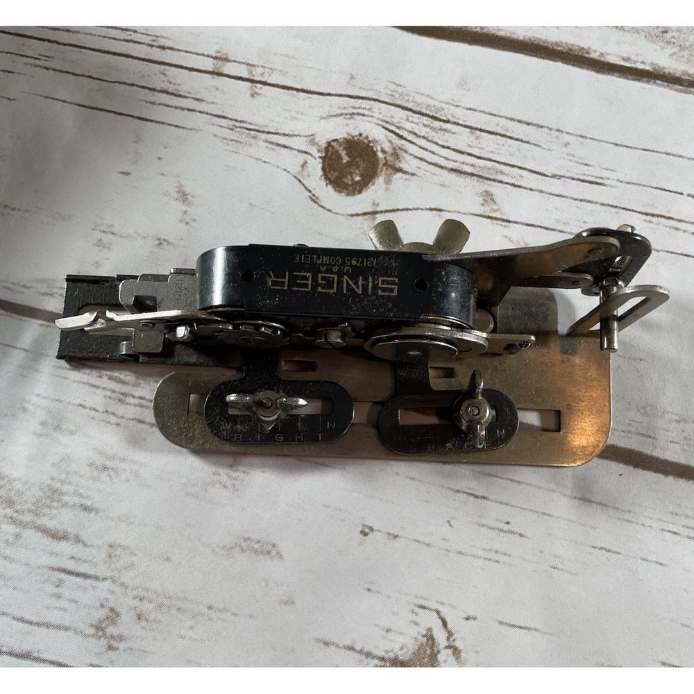 Vintage Singer Buttonhole Attachment in Original Box Sweing Machine‎ Accessory - Picture 2 of 8